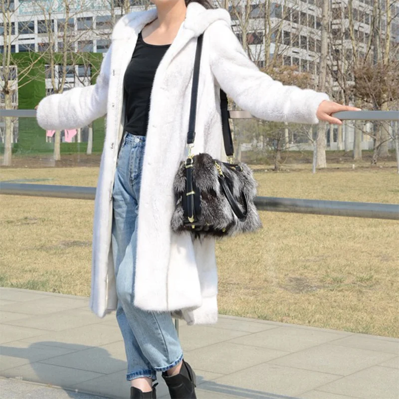 Winter New Women's Elegant Handbag Fluffy Fox Fur Fashion Women's Skew Leather Handbag Large Capacity Dinner Party Fur Bag