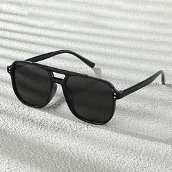Vintage - Inspired Unisex Sunglasses with Amber Lenses and UV400 Protection (Black)