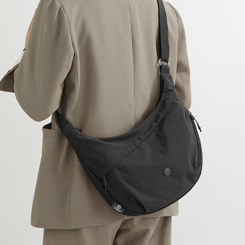 Fashion large capacity cross bag - multi function solid color, fashion dumpling shoulder bag, polyester lining, suitable for boo