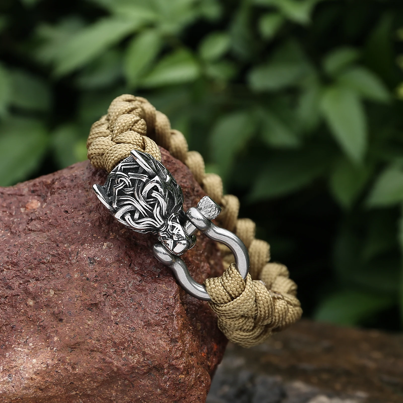 Handmade Paracord Wolf Head Bracelet Gift For Men