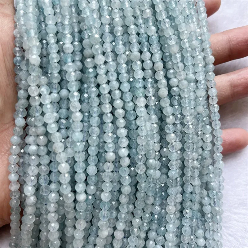 Pierres et Minéraux. Collier 2 perles Aigue-Marine du Brésil