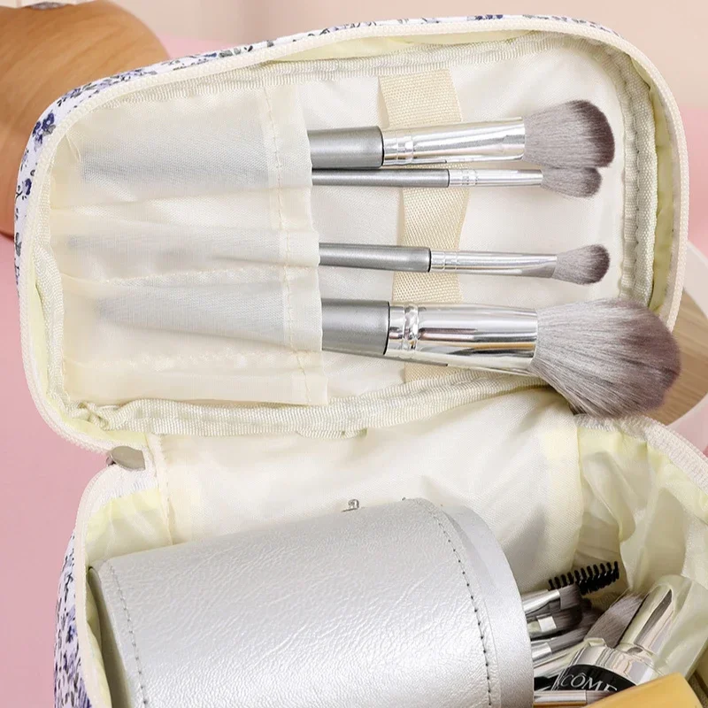 Women Cotton Makeup Bags Vintage Cosmetic Case Flower Large Capacity Tote Portable Cosmetic Storage Handbag Travel Organizer Bag