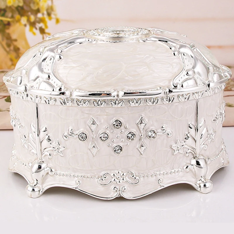 Creative Oval Rhinestone Jewelry Box Retro Earrings Necklace Storage Organizer Decorative Gift Box for Women