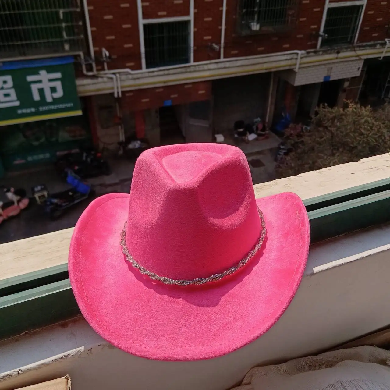 Suede cowboy hat western rhinestone chain wide brim cowboy hat sun trendy and stylish metal chain retro suede jazz