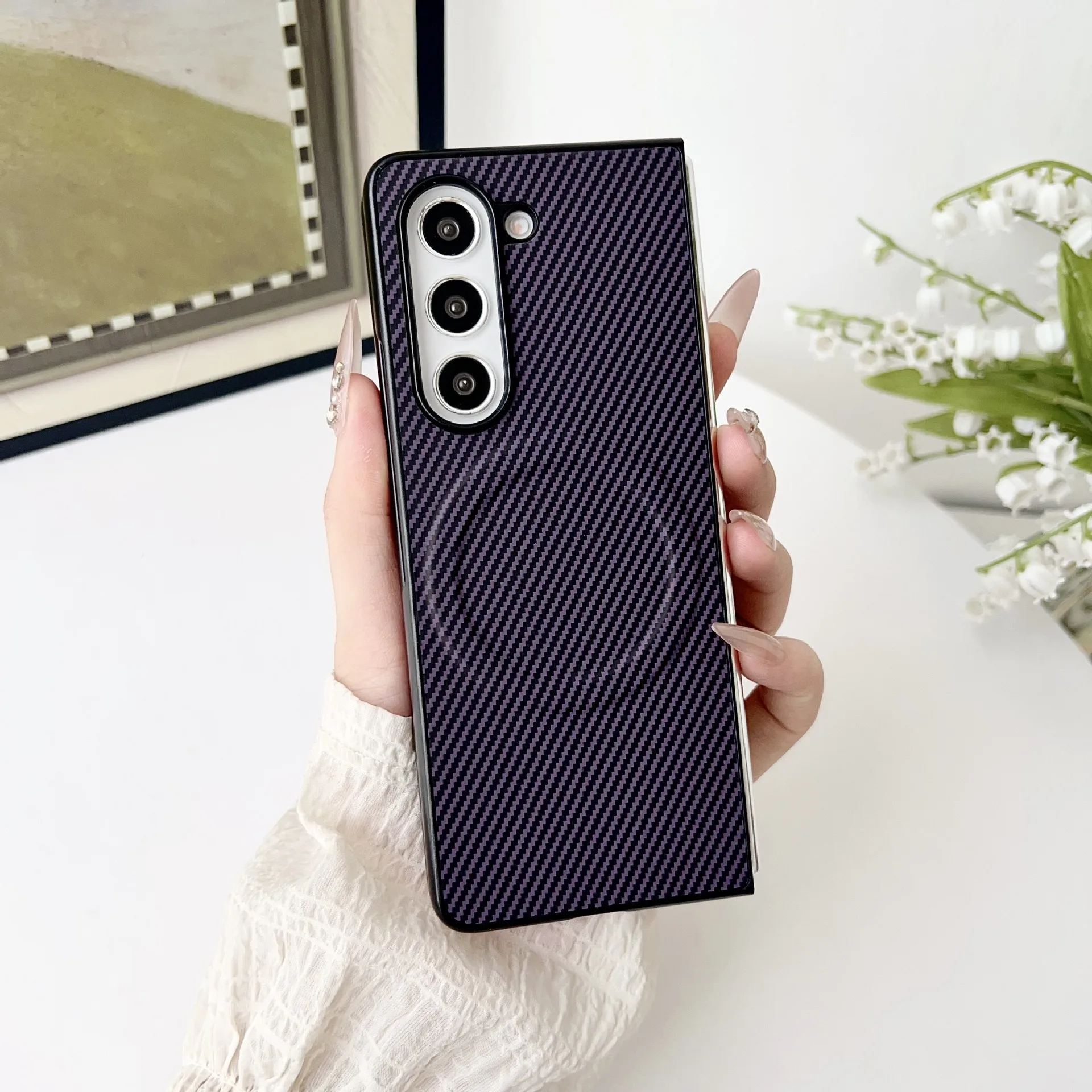 Magnetic Carbon Fiber Anti-Knock Folding Phone Case with MagSafe Charging Compatibility