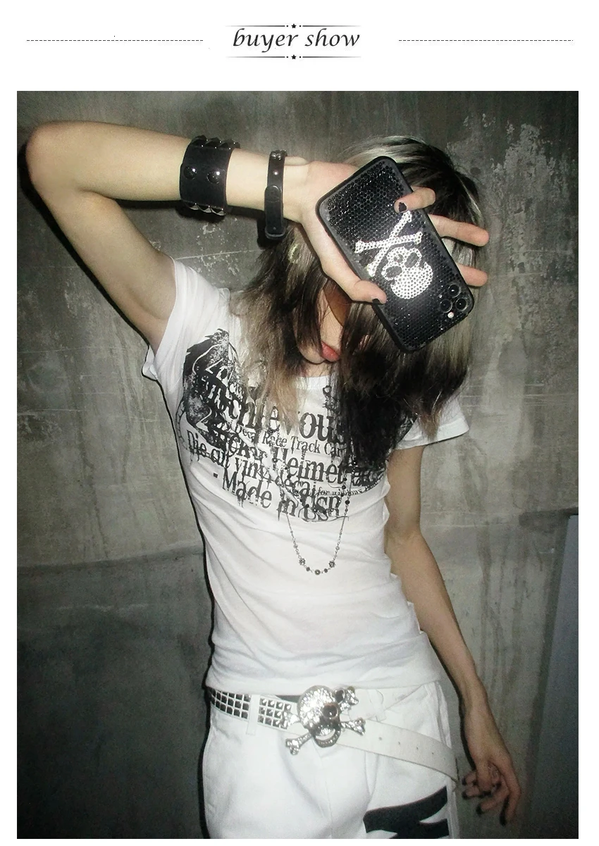 Karrcat Grunge Aesthetics Tattoo Print T-Shirt Trashy 2000er Jahre Stil Buchstabe T-Shirt Japanische Y2k Weiß Sheer Tops Gothic Vintage – Detail 2