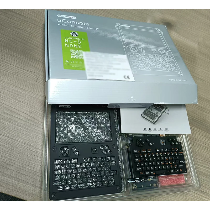 ミニPC clockwork uConsole CM4-D 4GB uConsole Kit RPI-CM4 Lite | ClockworkPi