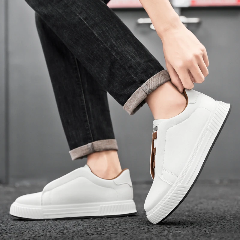 Men's Korean plus size casual shoes four seasons new soft sole student white board shoes flat shoes comfort outdoor walking shoe 6