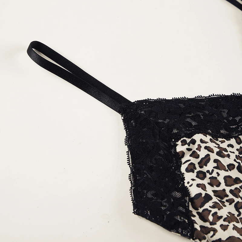 Camisola de encaje de leopardo con retazos estilo gótico Y2K, estilo urbano, con escote en V y lazo, estilo chaleco estético de moda para chicas