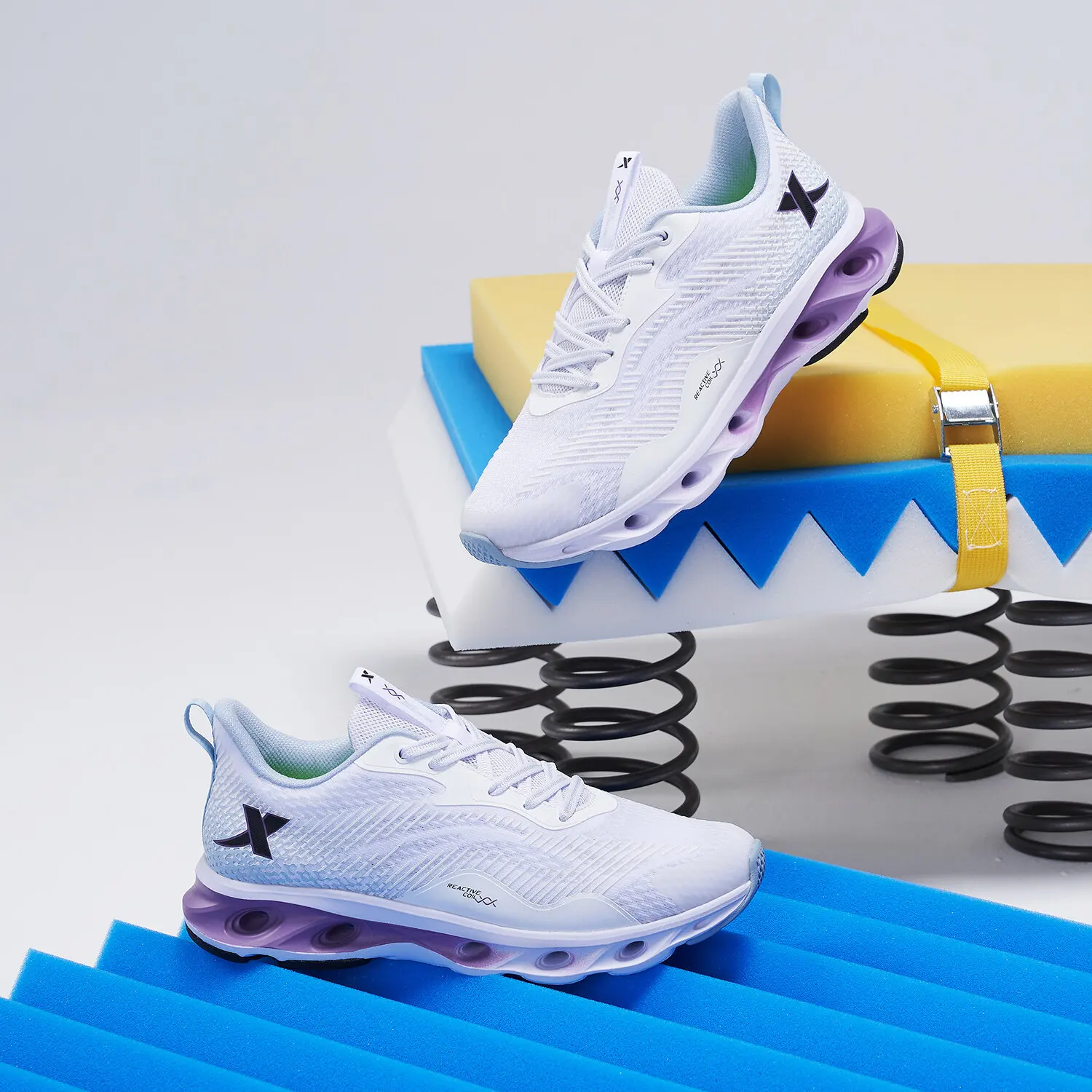 Running Shoes Women Sneakers Xtep Reactive Coil Women Running Shoes Shock Absorption Sports Shoes Female Casual Light Weight Women's Sneaker 879118110076