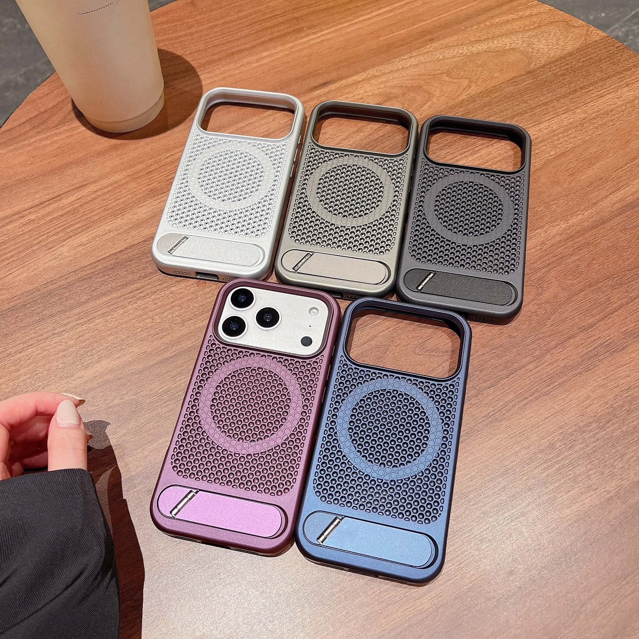 3D Honeycomb Cooling Magnetic Invisible Stand Phone Case - Enhanced Protection and Style