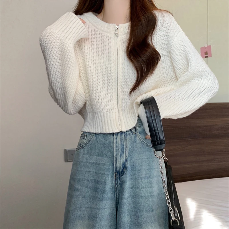 Women's Sweater Zipper O-Neck Long Sleeve Top Knit Cardigan Short Coat Casual Solid Knitwear Korean Winter All-match Basic Top