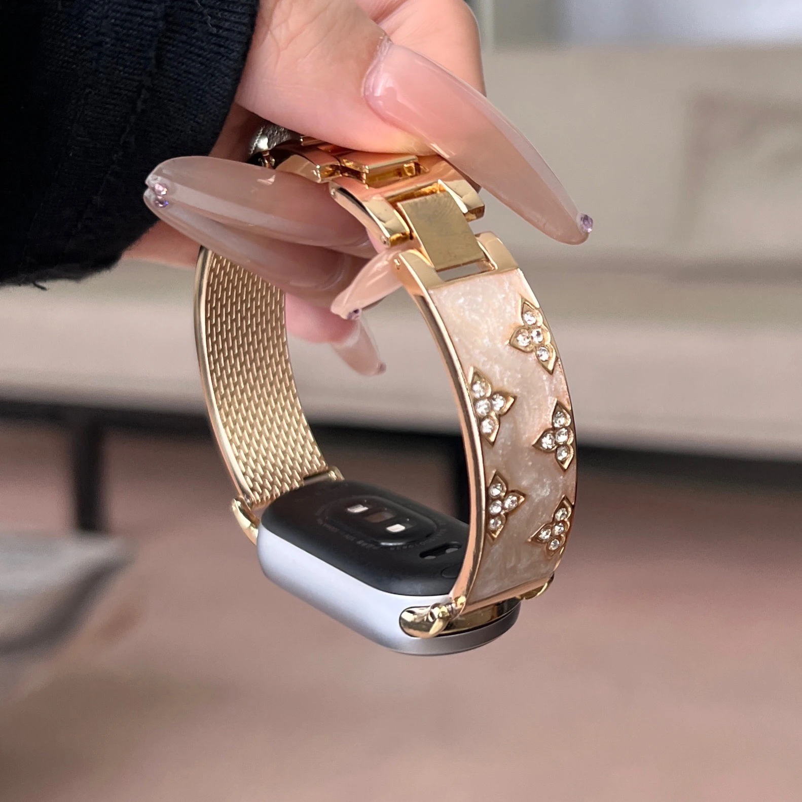 Noble Diamond-Encrusted Metal Strap