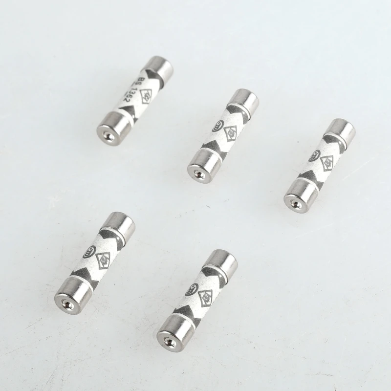 30pcs 10A Ceramic Fuses Temperature Resistant Fuses set for UK Plugs & Outlets