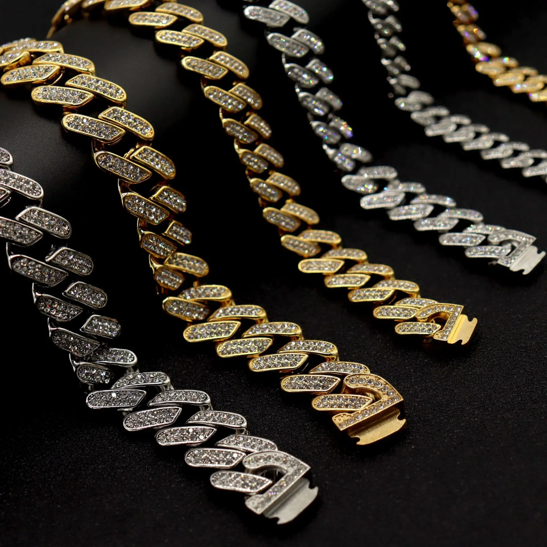 Zirconia Cuban Link Chain 