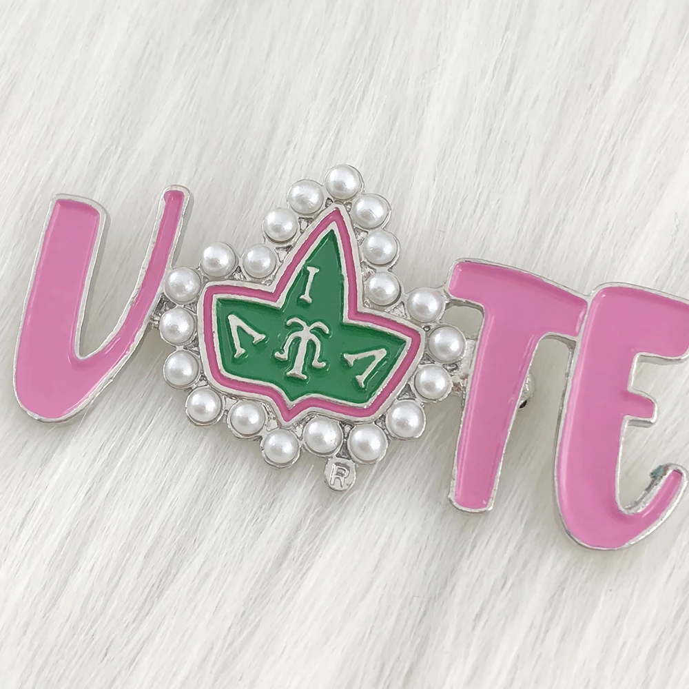 Alpha Kappa Alpha Aka Charter Member Greek Lapel Pin