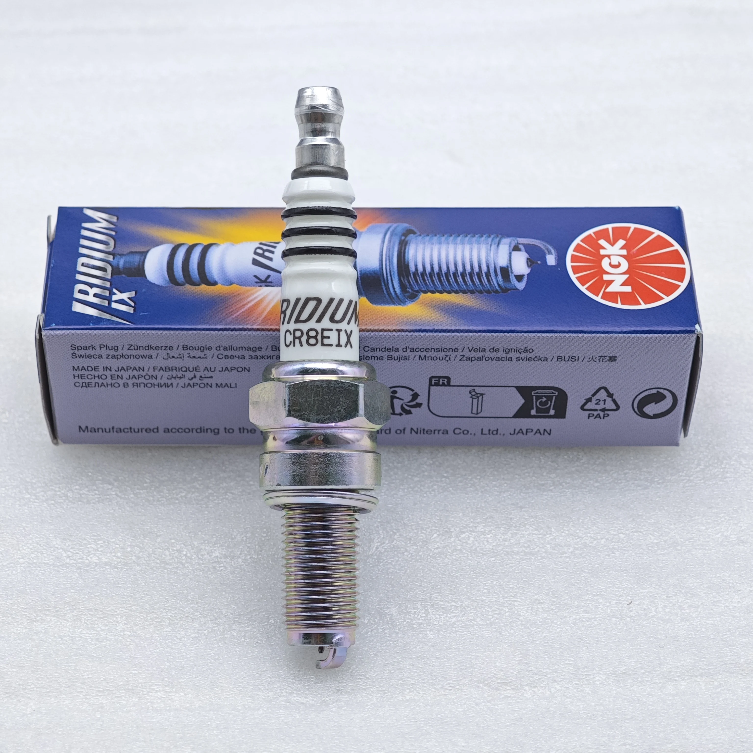 Candela NGK CR8EIX Per Moto - Compatibile Aprilia, BMW, Honda E Altri Modelli - Foto 10