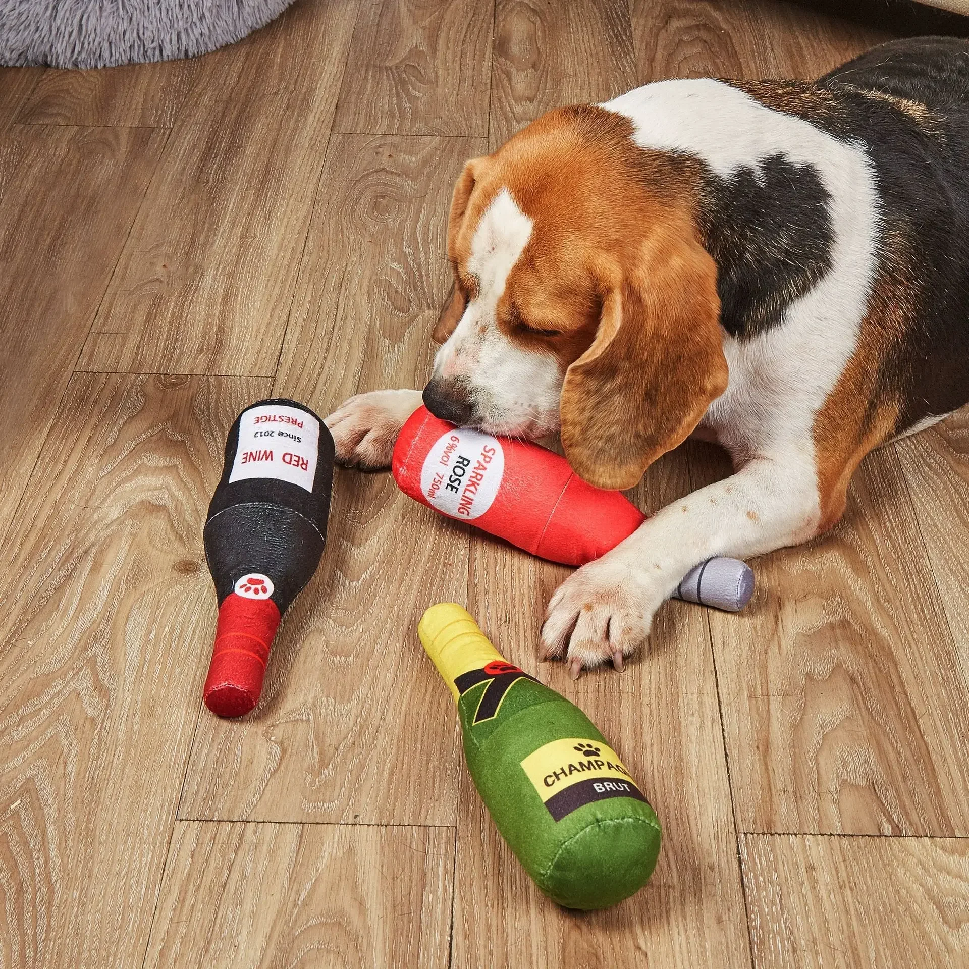 Dog toy simulation wine bottle series contains ringing paper BB called sounding spot molar toy 2