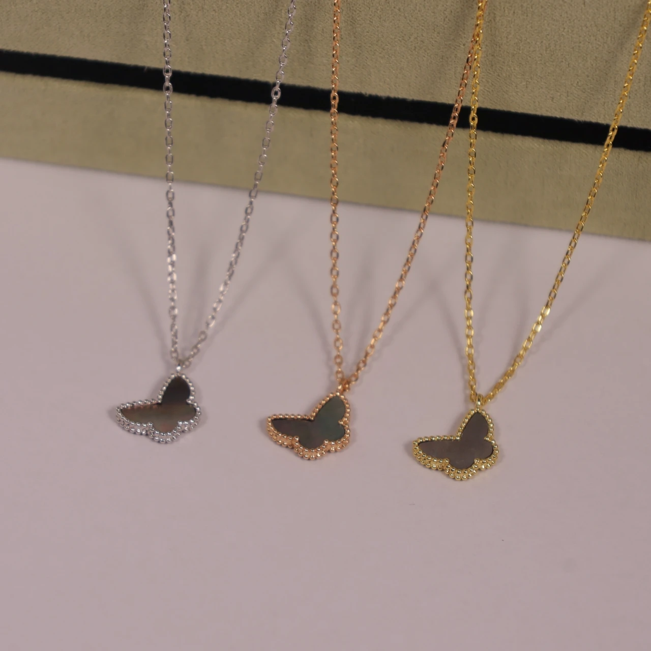 

925 Sterling Silver Gray Shell Butterfly Pendant New Women Necklace Fashion Brand Temperament Luxury Gift Fine Jewelry