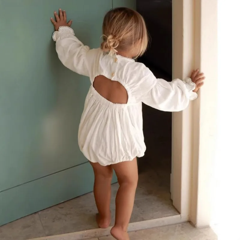 Nuovo stile francese abbigliamento per bambini primavera autunno bambini tute in cotone e lino scavato senza schienale intero pagliaccetti striscianti vestito - immagine 2