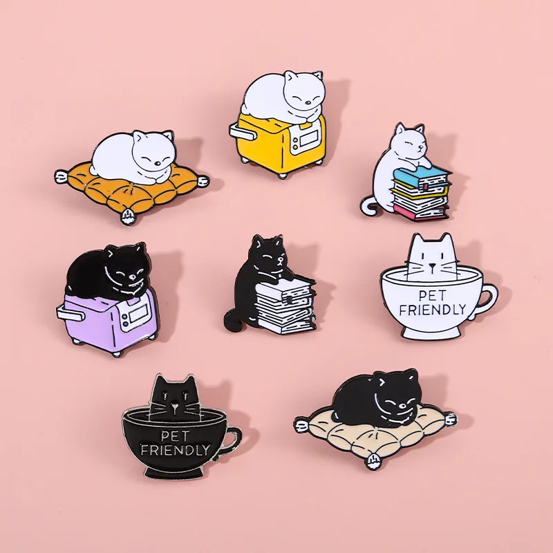 

8pcs Cute Black White Cats Enamel Pins Cartoon Brooch Animal Badges Denim Lapel Pin Jewelry Gift for Kids Best Friends