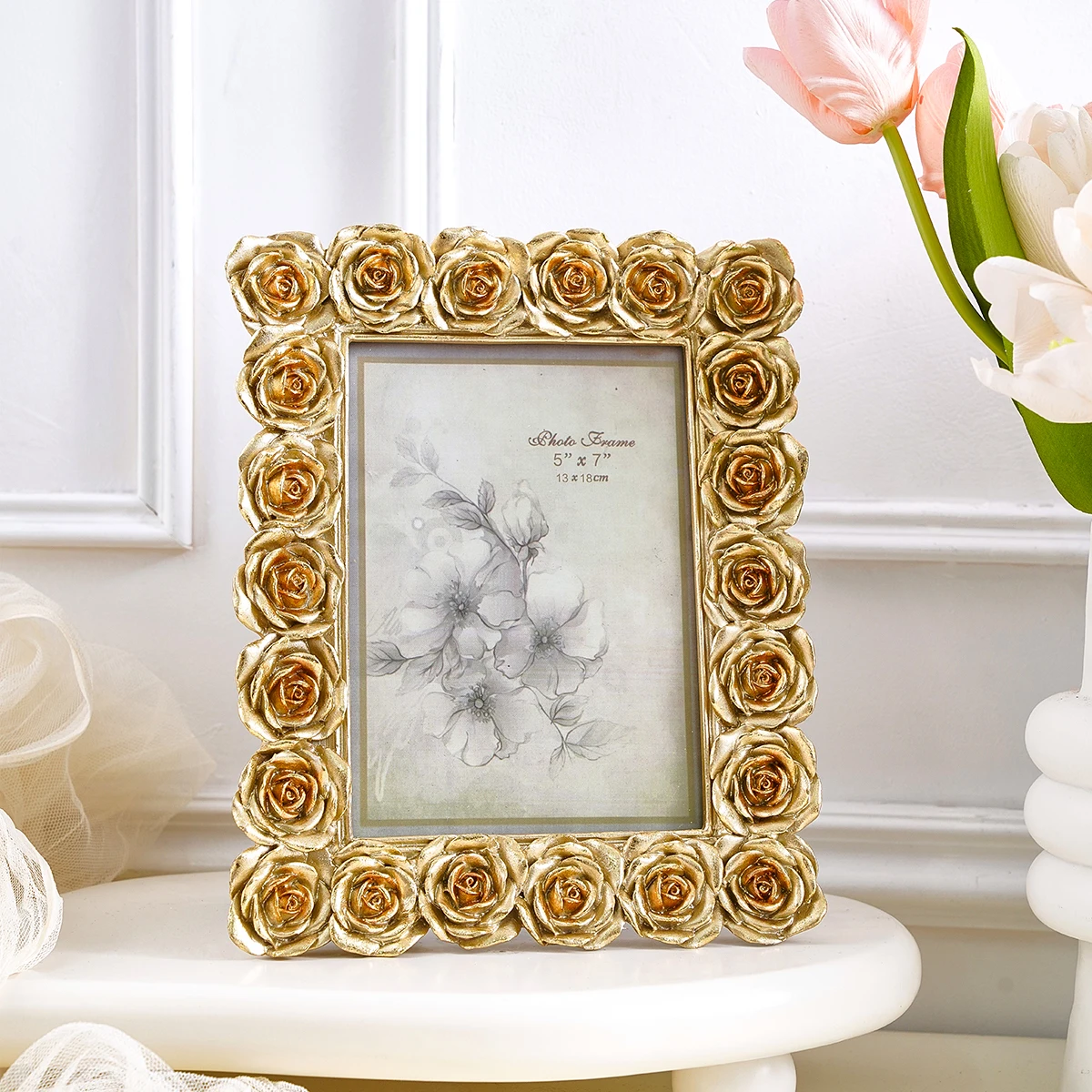 1PC, European retro golden lace decorative photo frame, suitable for both horizontal and vertical use, with a random inner paper
