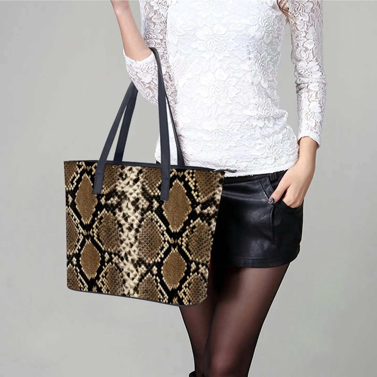 Jean femme Levi’s 315 – bleu foncé – neuf avec étiquettes (Neuf avec Jean femme Levi’s 315 – bleu foncé – neuf avec étiquettes (Neuf avec