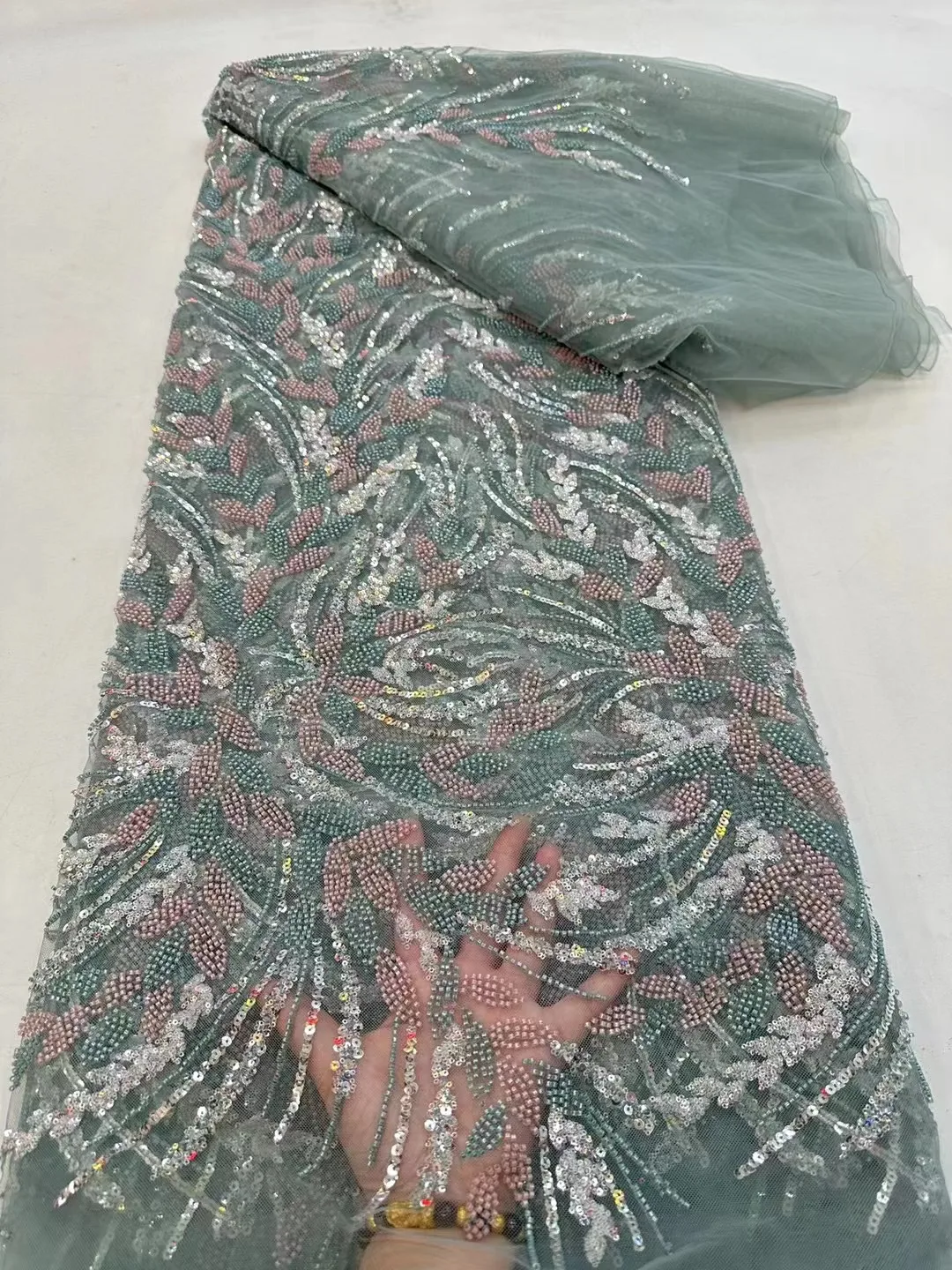 

Luxurious Nigerian African Beaded Lace Fabric 2024 High Quality Sequins Embroidery African French Lace Fabric For Sewing Dress