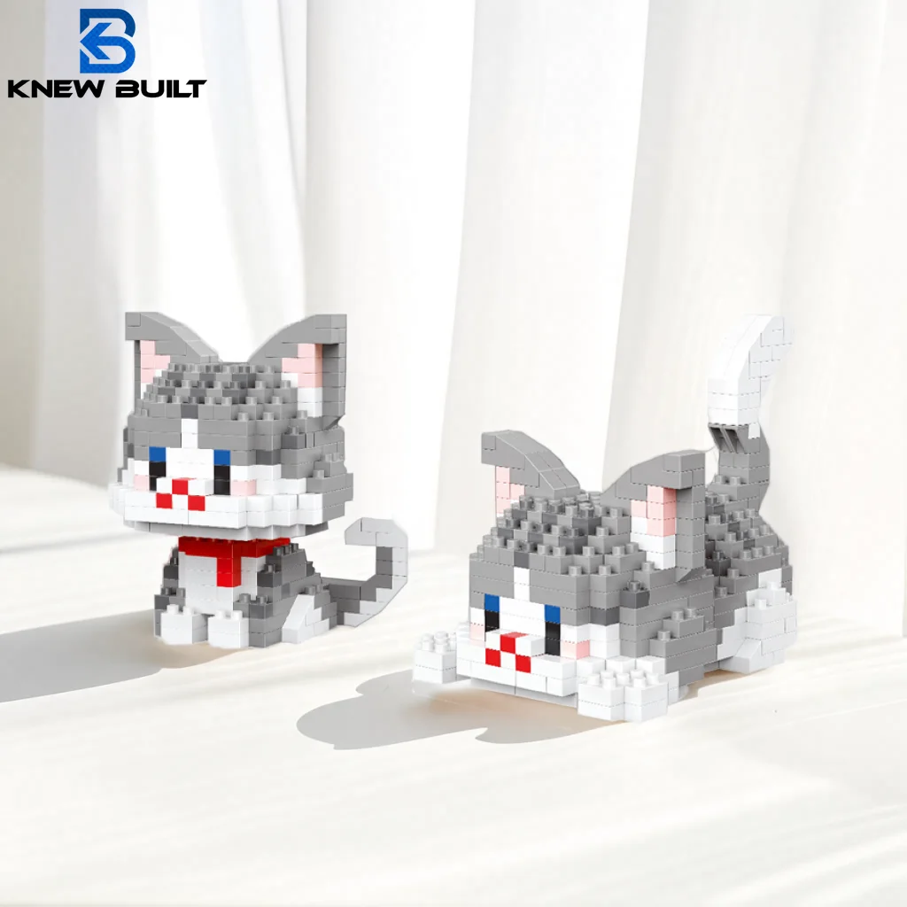 Knew Built Cute Cat Micro Mini-Bausteine-Spielzeugset: Bauen Sie eine von zwei entzückenden Stilen in mehreren Farben für endloses, lustiges Geschenk