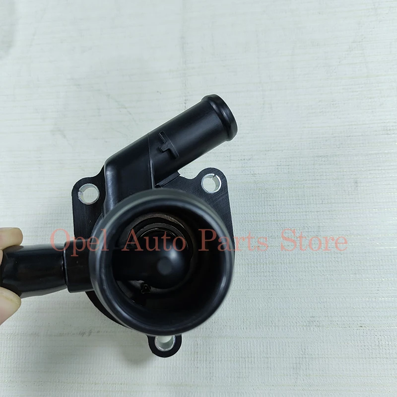 Engine Coolant Thermostat Assembly For Chevrolet Aveo Cruze Orlando Trax Encore Vauxhall Opel 55593034