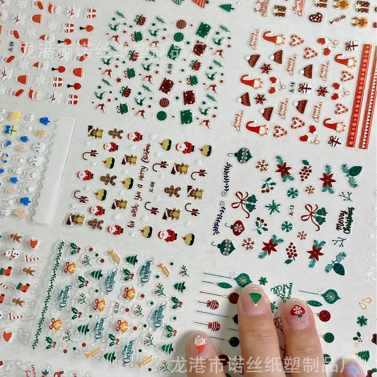 30장 크리스마스 네일 스티커 1000개 이상의 패턴 크리스마스 네일 아트 데칼 사슴 눈사람이 있는 접착 네일 데칼(클래식 스타일)