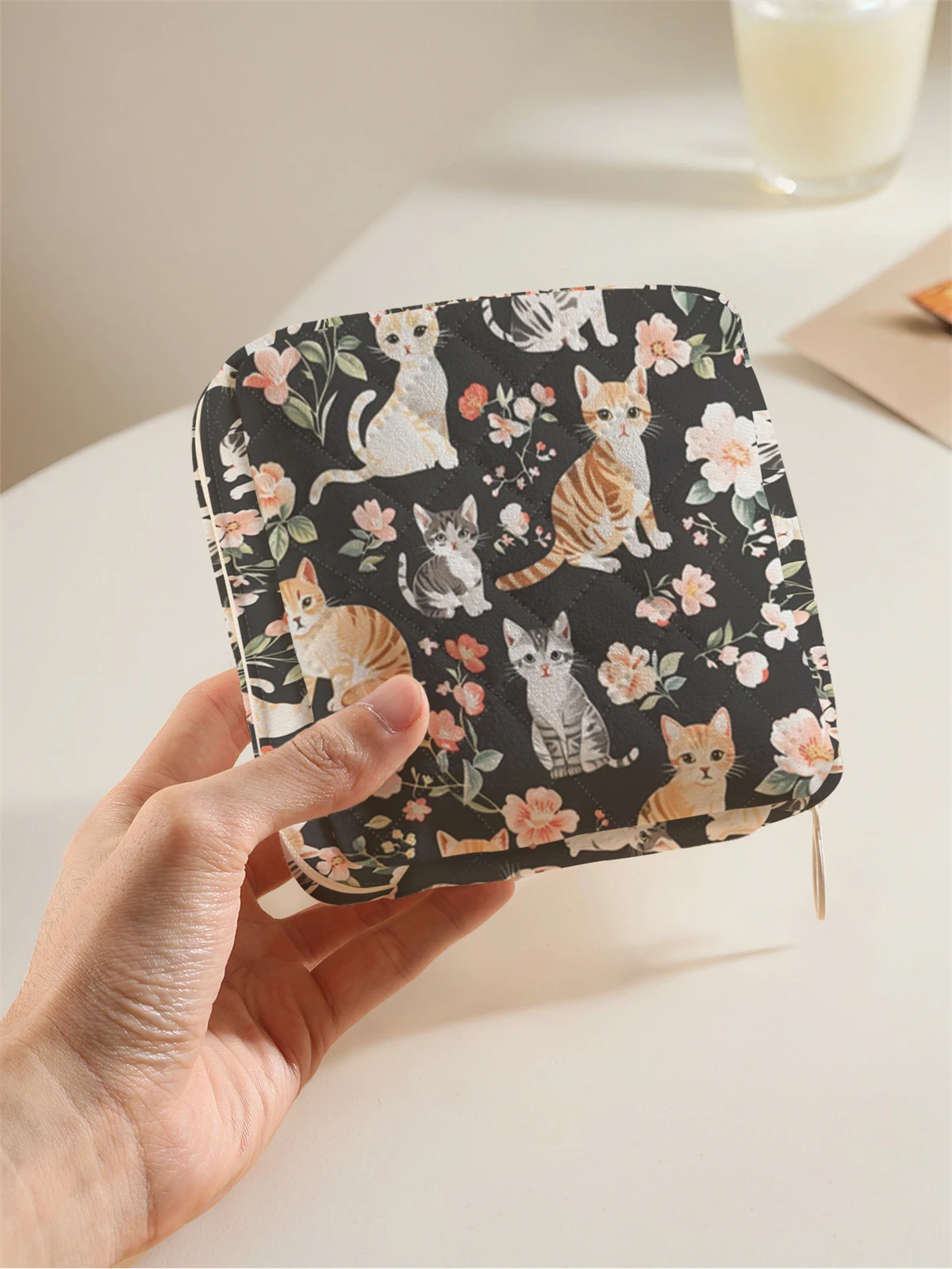 1 portable sanitary napkin storage bag, featuring a cat flower pattern and diamond mesh material, lightweight women's tissue bag