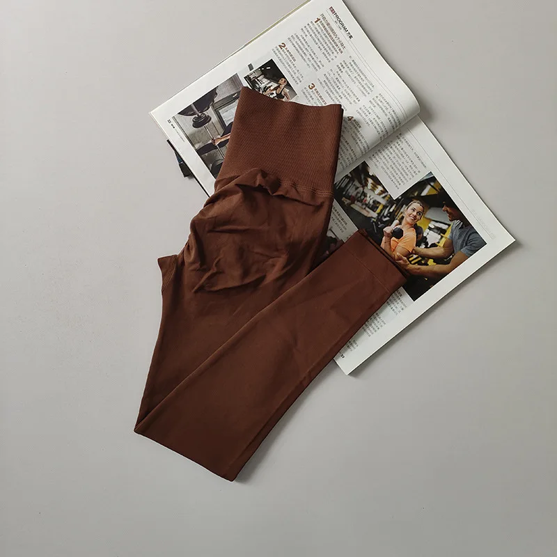 بنطلون رياضي نسائي بدون خياطة بخصر عالٍ ورفع للأرداف، بنطلون خوخي الشكل للجري والتمارين واليوغا، ليجنز ضيق للنساء