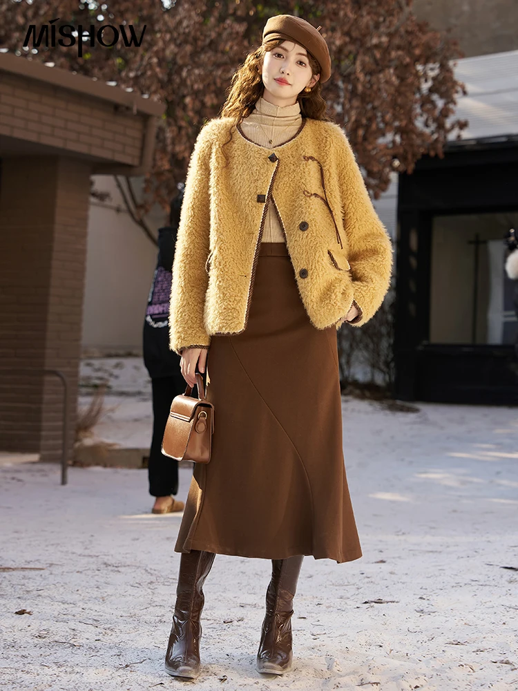 MISHOW Fluffy Faux Fur Coat Women High Quality Winter Fashion Lamb Wool Jacket Woman Office Lady Casual New Outwear MXC59W0254