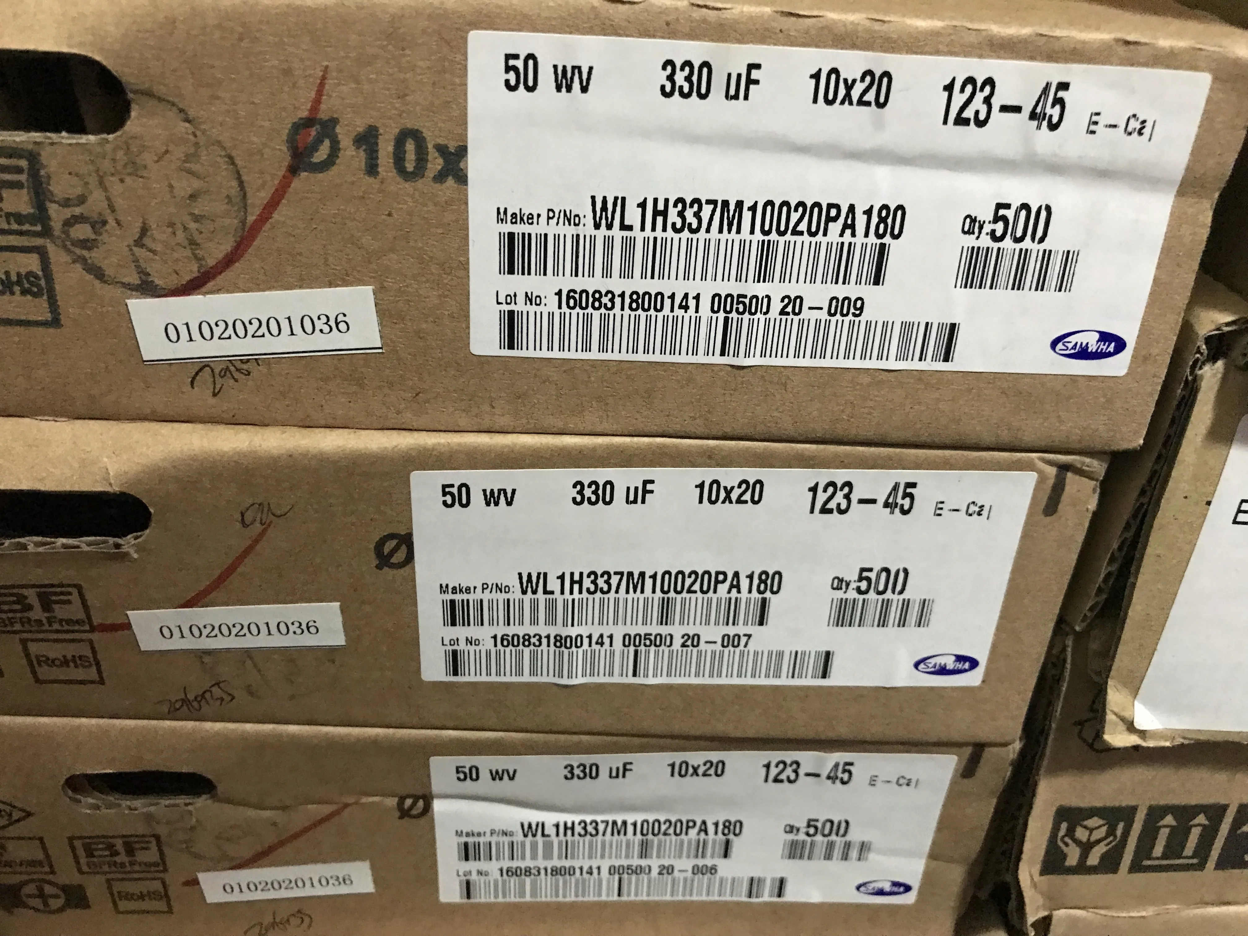 2025 NEUER Elektrolytkondensator SAMWHA 330 UF 50 V WL-Serie 10 x 20 mm 50 V 330 UF Hochfrequenz-Niederwiderstand – Detail 2