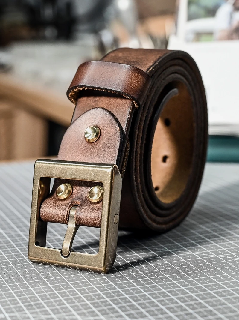 

Pin Buckle First Layer Cowhide Skeleton-Skin Genuine Leather Belt Men's Belt
