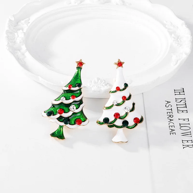 Christmas Brooch Rhinestone Pearl Christmas Tree Pin Men and Women Accessories