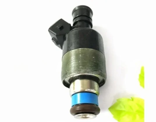 Ricambi auto di alta qualità per Chevrolet Opel Daewoo Iniettore carburante 17124782 Parti motore auto - immagine 3