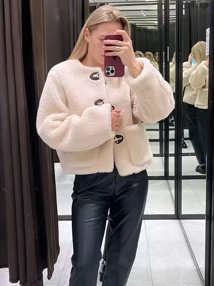 Fashion Women Thick Warm Faux Fur Jacket Women Long Sleeve Coat Front Pocket Casual Outerwear Chic Ladies Winter Short Coats