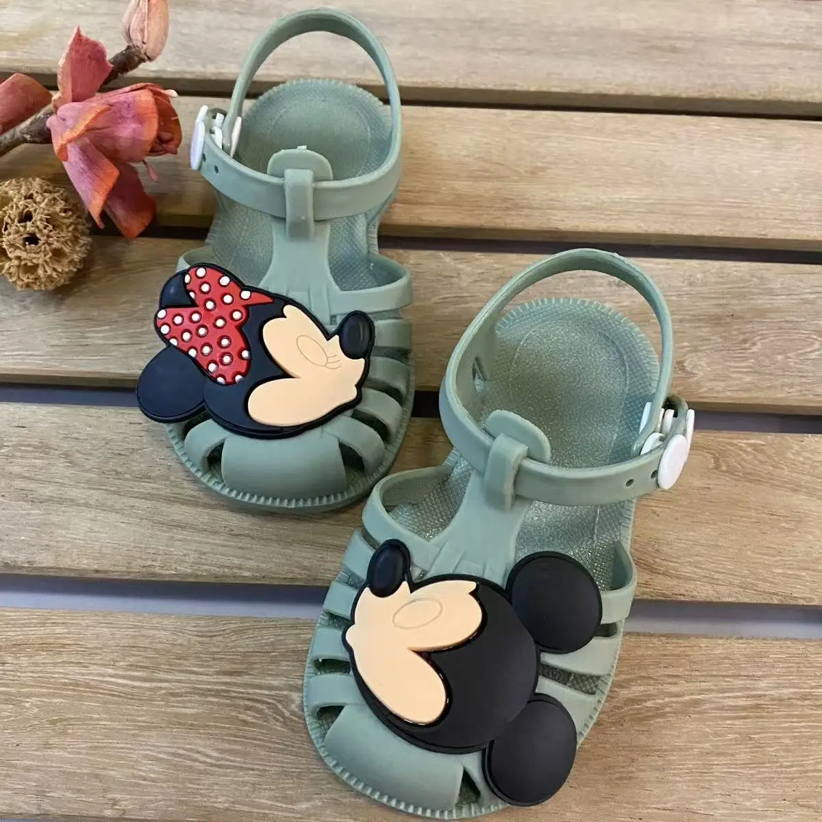 Kids Sandals New popular cartoon mickey Minnie mouse versatile EVA slippers for boys and girls fashionable soft soled non slip kids shoes,children sandals,kids sandals