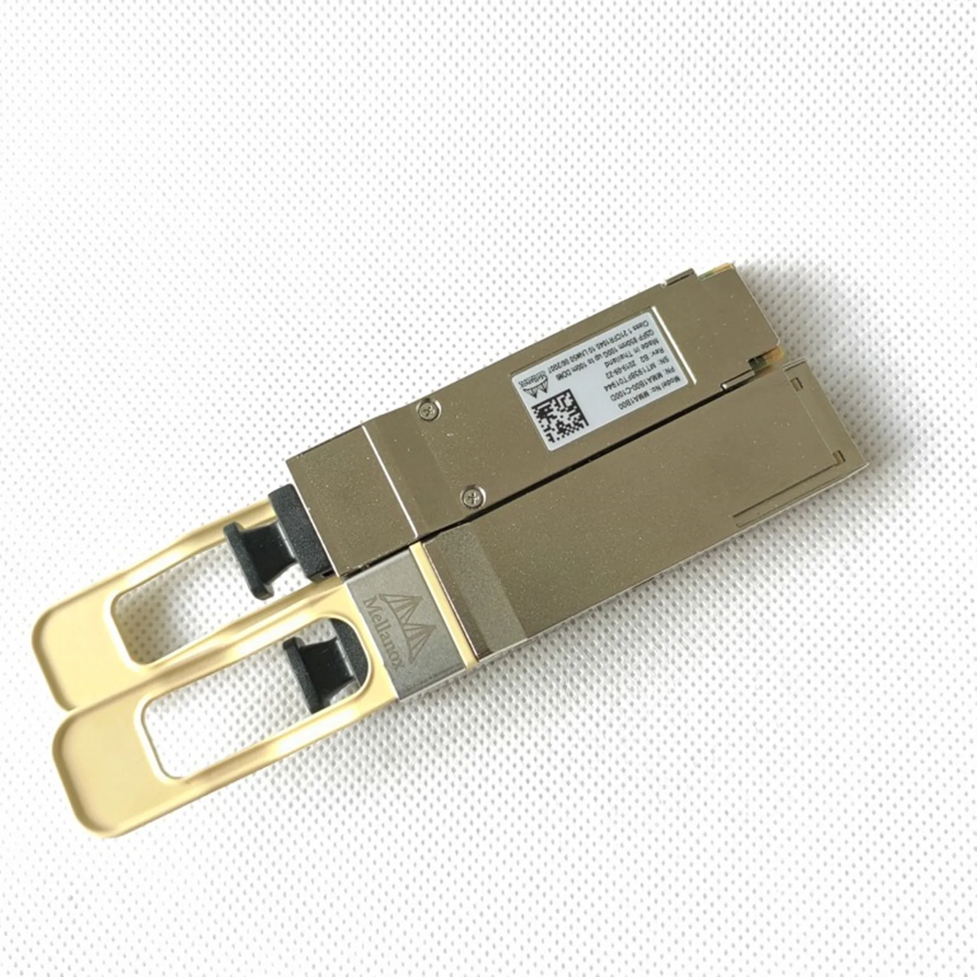 100gb Mellanox Switch QSFP 100G Optical Fiber Module MMA1B00/MMA1B00-C100D/QSFP 850NM 100G  TO 100M DDMI/100G Fiber Transceiver optical module sm 10km lwdm 100g lta1315 pc optical fiber transceiver module