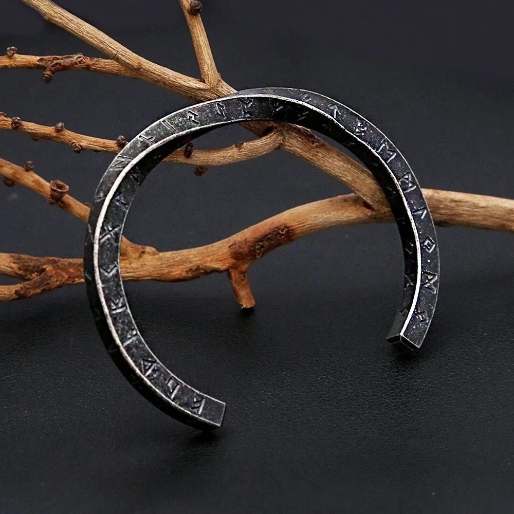 Black Stainless Steel Viking Rune Bracelets For Men Vintage Nordic Bracelet Fashion Biker Amulet Jewelry Gifts