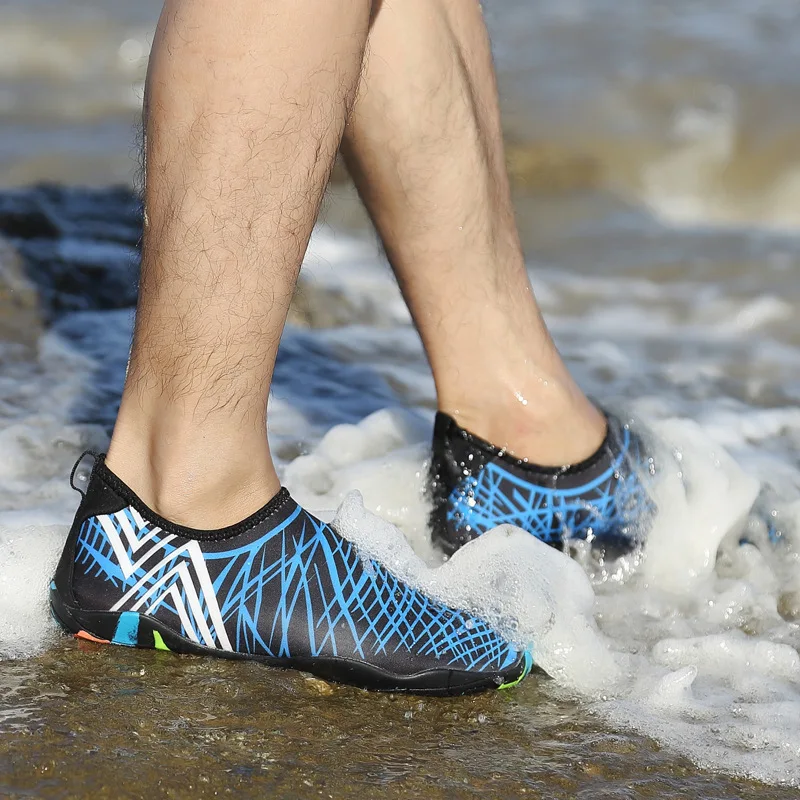 Zapatos de agua impermeables de piel Unisex, calcetines, piscina, playa,  zapatillas de natación, Surf, verano - AliExpress