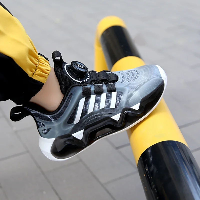 

3-12 Years Kids Girls Flat Casual Shoes Night Light Children Sneakers for Boys Mesh Breathable Running Sports Shoes Size 29-39