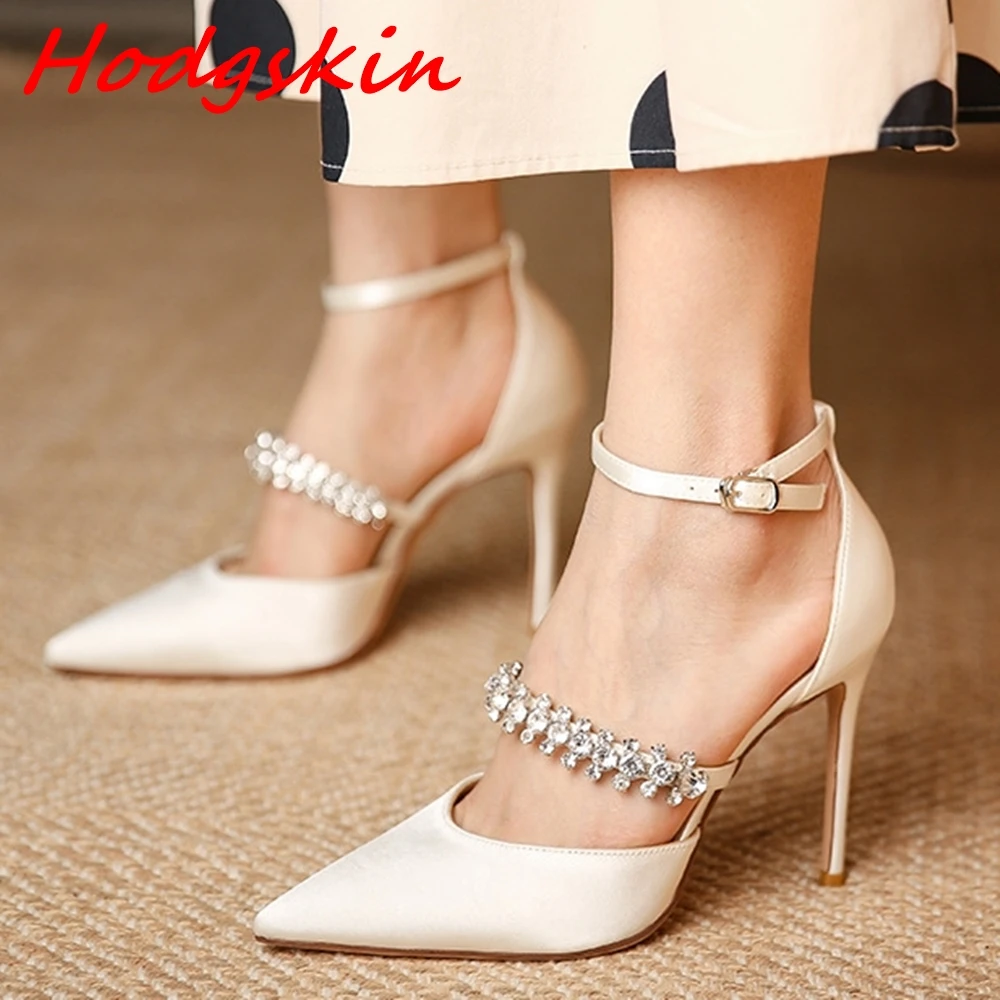 

Rhinestone Bling Straight Strap Pumps for Women Pointed Toe Black Buckle Strap High Thin Heels Sexy Party Wedding Fashion Pumps