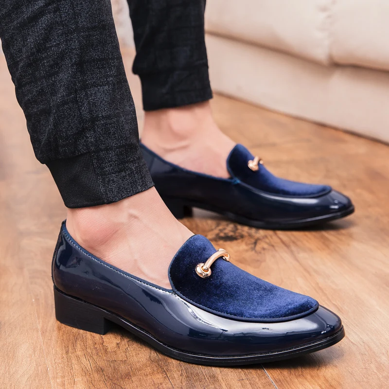 

2023 Fashion Pointed Toe Dress Shoes Men Loafers Patent Leather Oxford Shoes for Men Formal Mariage Wedding Shoes Party Flats