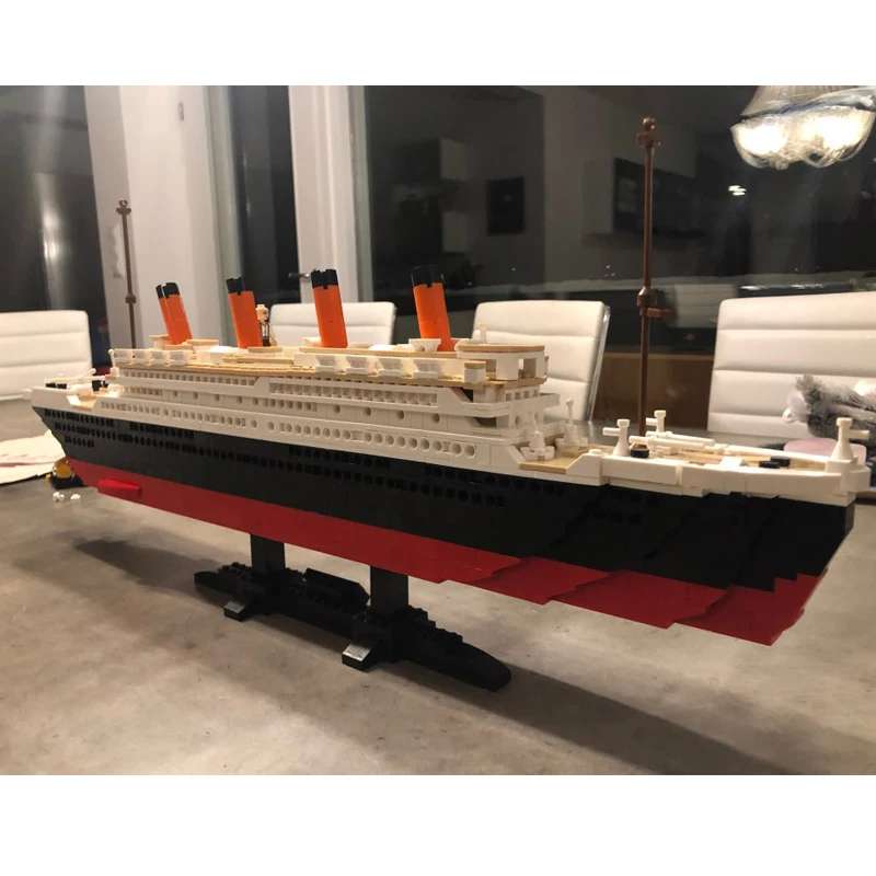 RMS Titanic Cruise Boat Ship Building Blocks Sets,10294  Compatible Bricks City Model Building Kits 3D Hobbies For Children Toys