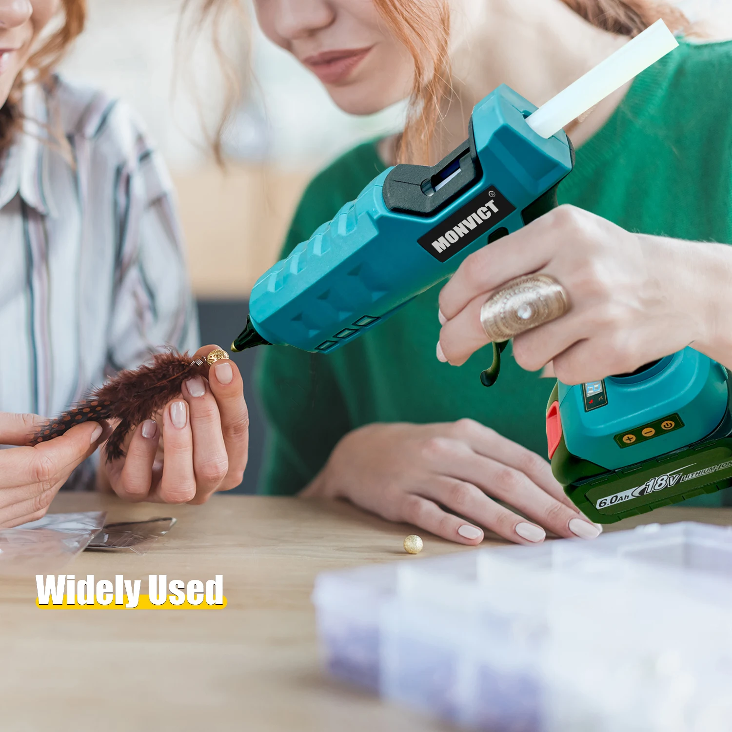 Cordless Glue Gun Hot Glue Gun 100W Cordless Glue Gun for Makita 20V Battery Digital Temperature Adjustable with 10 Glue Sticks