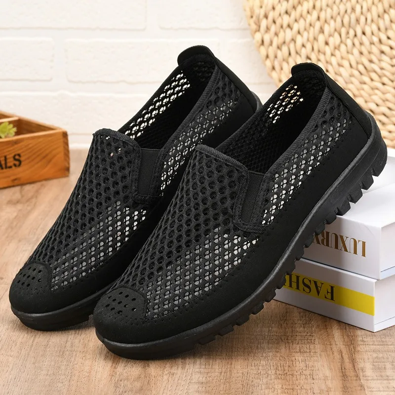 Summer Lightweight Men Shoes Mesh Breathable Male Casual Flats Shoes Slip on Men Loafers Non-Slip Work Shoes