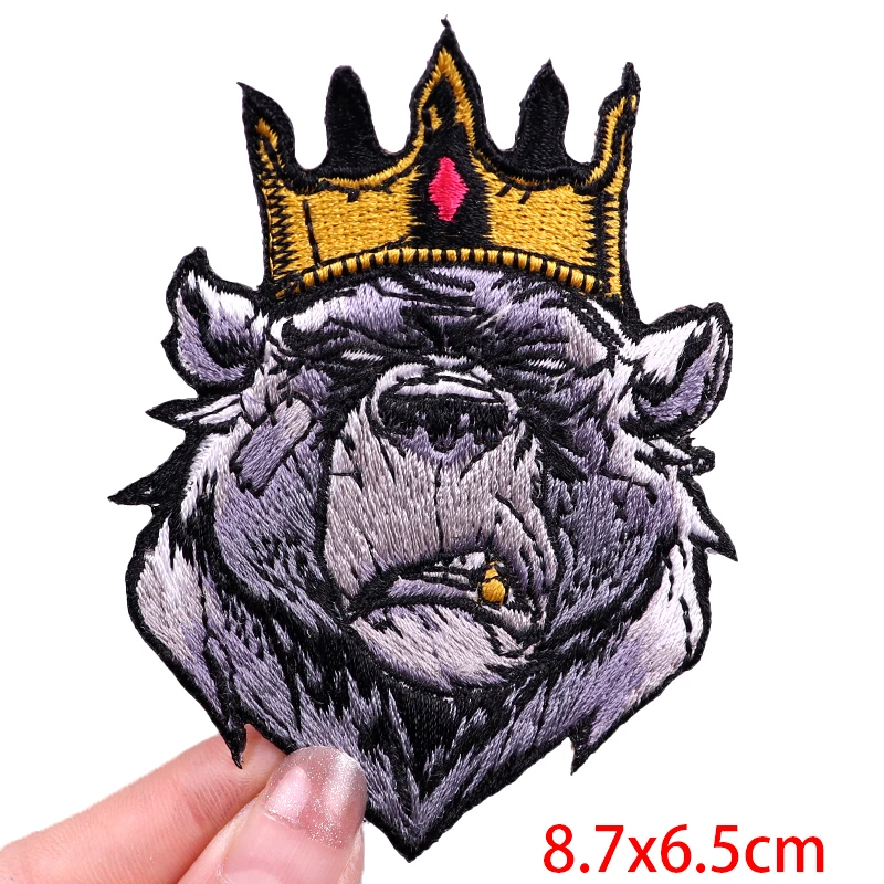 Biker patch DANGER - DO NOT TOUCH opstrijkpatch om op te naaien/op te strijken | Waarschuwingsbord strijkplaatje leuk cadeau motorrijder applicatie voor jas/vest/jeans | 80x60mm
